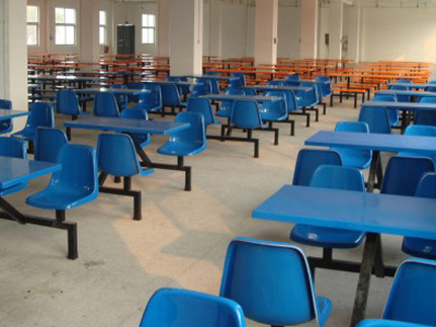 四人座靠背椅餐桌案例