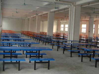 八人座條椅餐桌案例