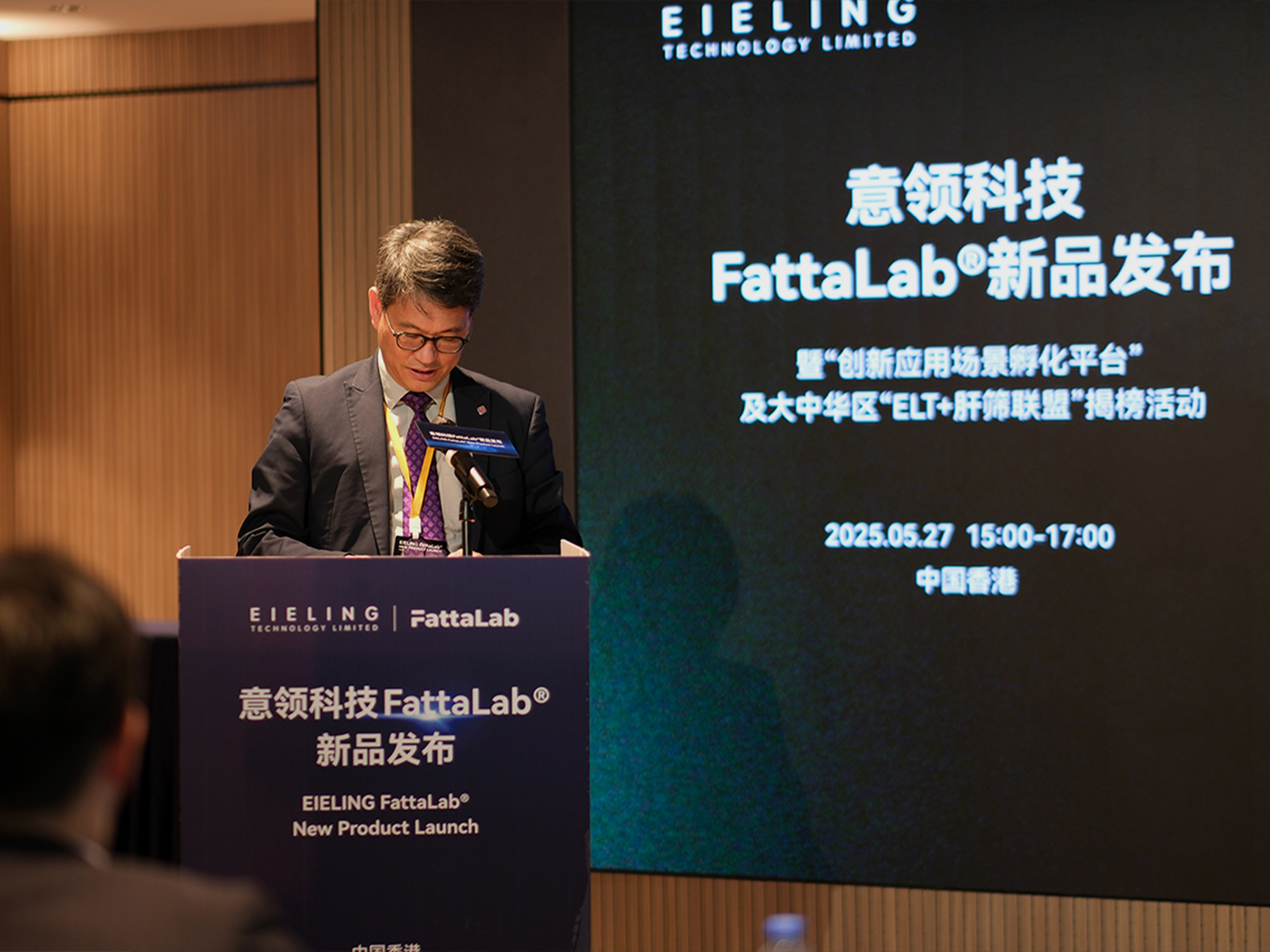 fadef85d142de40986a60aa8f1326ab.jpg